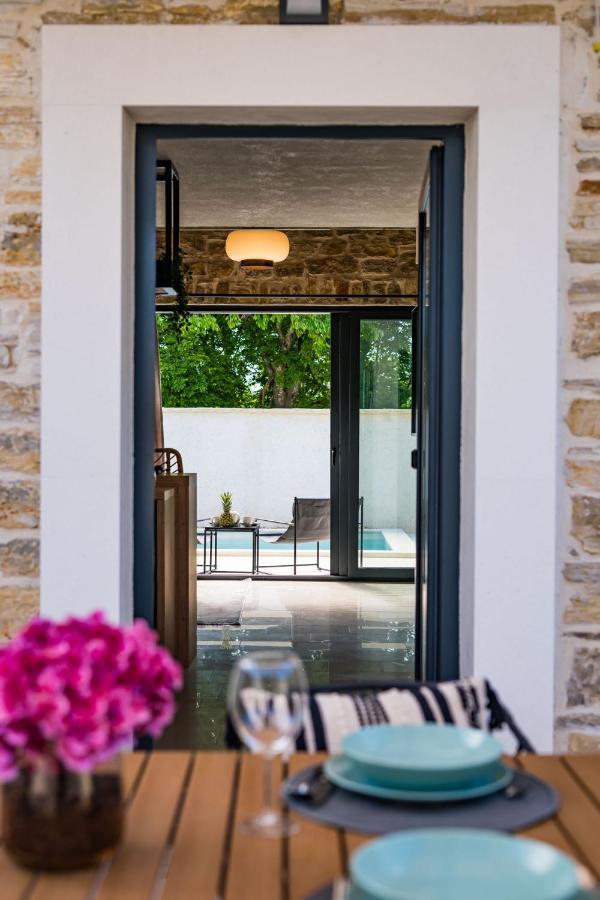 Stone House With Pool Poeta Villa Pridraga Eksteriør billede