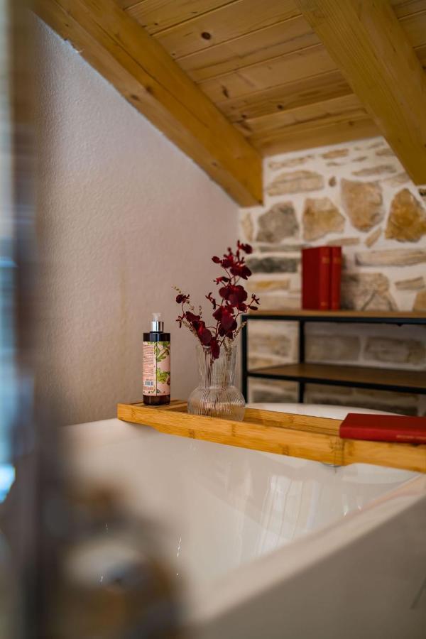 Stone House With Pool Poeta Villa Pridraga Eksteriør billede